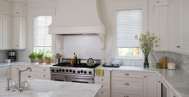 Atlanta kitchen white blinds